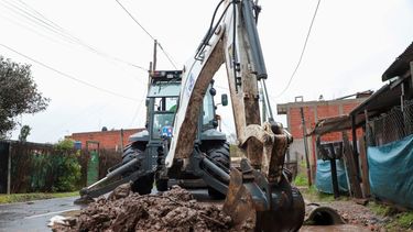 Los trabajos buscan evitar inundaciones en las distintas localidades.