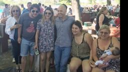 FERIADO. El intendente electo, Nicolás Ducoté, con los municipales en Fátima..