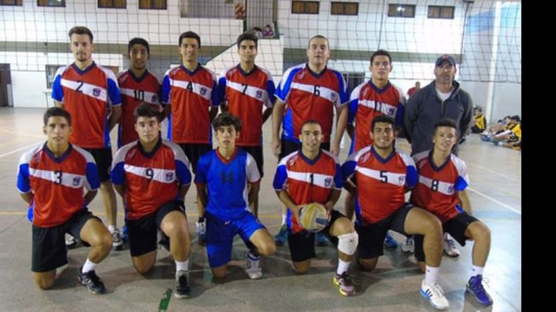 ARRIBA. Muni se impuso con parciales de 25-22, 25-16 y 25-21..