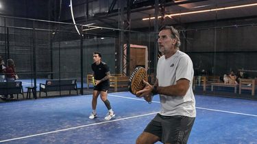 El Flaco Rolando Schavi y Pablo Mouche en Backyard Pilar.