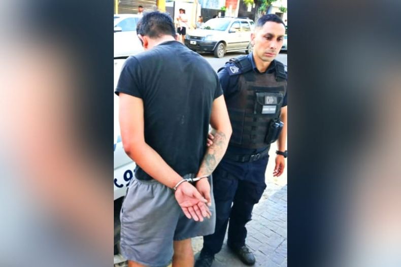 AGRESOR. Tiene 38 años y fue detenido en el lugar del ataque.