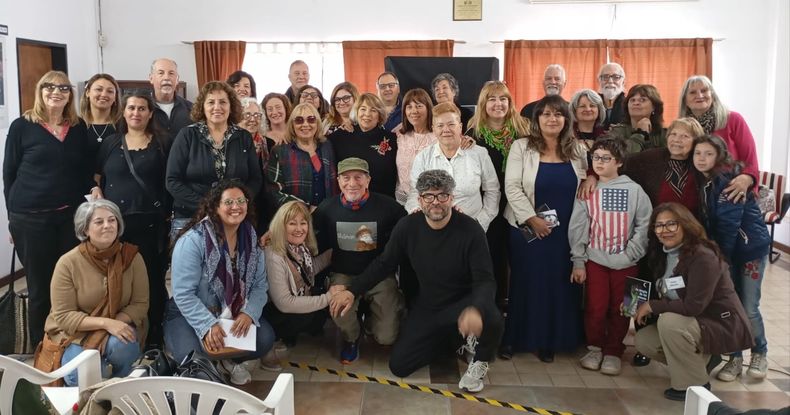 El movimiento Autores Locales de Pilar celebró en la Biblioteca Bartolomé Mitre.