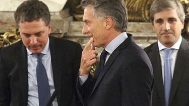 ELEGIDO. Macri decidió entre Caputo y Dujovne y dejó al ministro de Hacienda..
