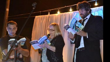 SIGUE VOLANDO. El escritor Víctor Koprivsek presentó su nuevo libro “Inventar un viento”, en el Club Unión de Del Viso. Entre otros amigos, lo acompañaron Chino Méndez y Graciela Labale..