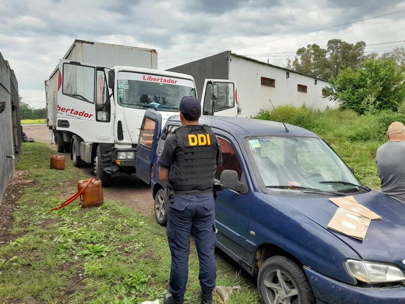 Los vehículos estaban en un pasaje entre las calles Venancio Castro y Fitz Roy.