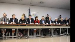 DE TODO. Legisladores de distintas fuerzas presentaron el proyecto..