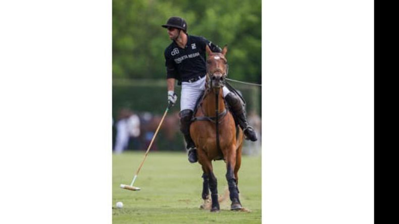 Facundo Pieres, de Ellerstina..
