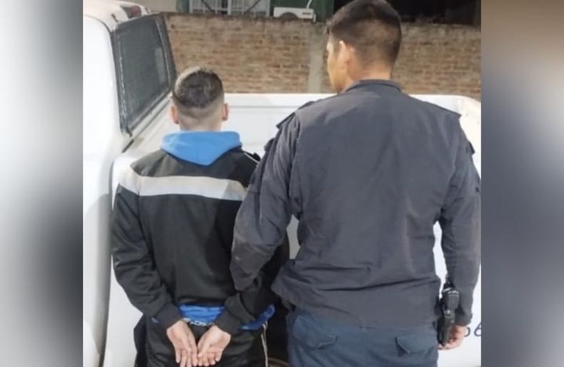 PRÓFUGO. Tiene 24 años y fue detenido en el barrio La Loma de Del Viso.