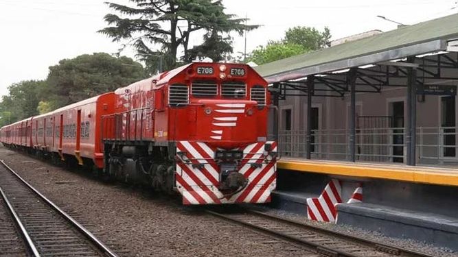 La línea Belgrano Norte une a Retiro con Villa Rosa.