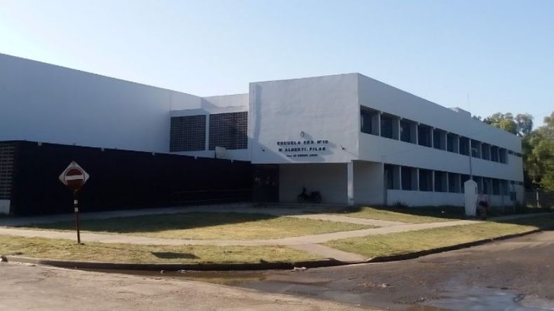 La Secundaria Nº10 perdió tres días de clases y, en el cuarto, hubo muy poca asistencia. .