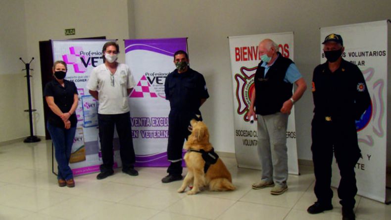 El convenio fue rubricado entre el Círculo de Veterinarios de Pilar y los Bomberos Voluntarios de Pilar. .