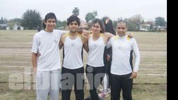 Los campeones municipales en Salto en Largo..