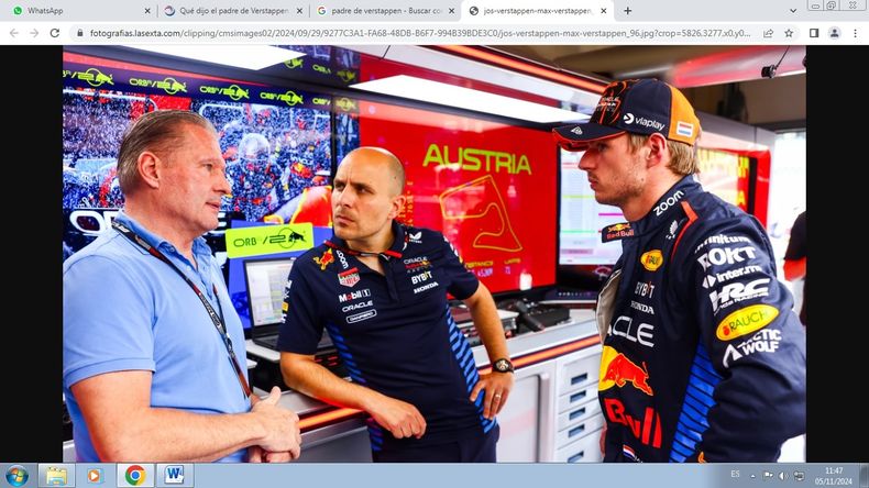 PADRE E HIJO. Jos junto a su hijo Max Verstappen y un ingeniero de Red Bull.