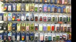 QUE SE CUMPLA. La venta de celulares tendrá regulación en el distrito..