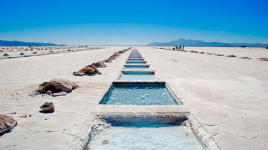 el desierto blanco argentino que cautiva a viajeros de todo el mundo