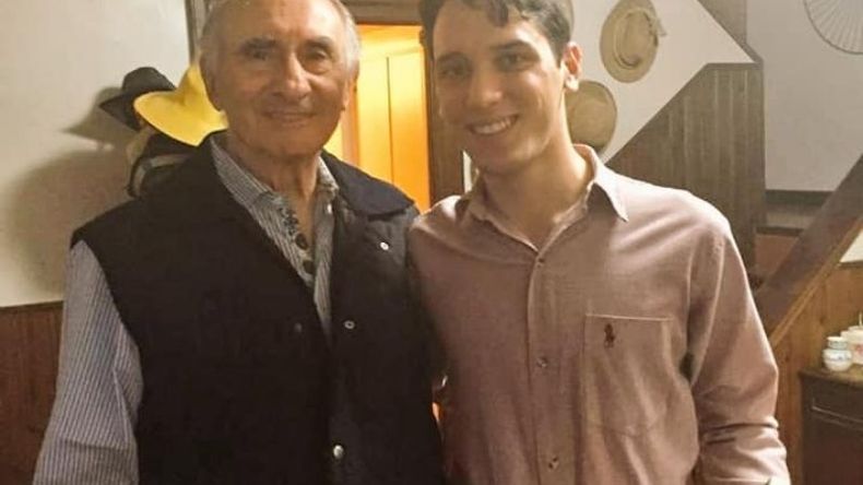 Con Santiago Rodríguez Alí, de la Juventud Radical de Pilar..