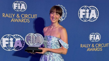 valentina pertegarini premiada en los fia awards 2024