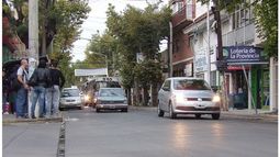 ORDEN. Una vez más buscan alternativas para mejorar el tránsito céntrico. .