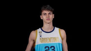 Lucas Giovannetti lucirá la número 23 con el diseño homenaje a la Generación Dorada. Lucas Giovannetti lucirá la número 23 con el diseño homenaje a la Generación Dorada.