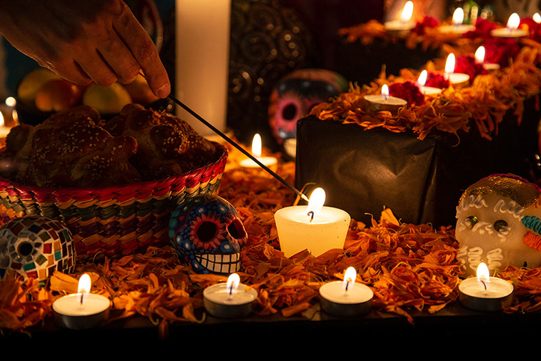 El Día de los muertos. (cuesta.edu)..png
