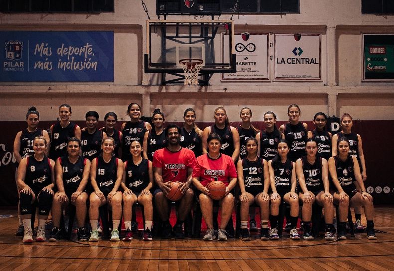 Presidente Derqui presentó su equipo completo para disputar la AFMB.