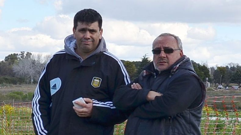 DT. Oliva, en su último paso por Sportivo junto a Luis Salvador..