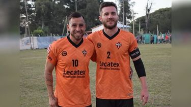 DUPLA. Cachete Ruiz y Seba Ciaccheri, ahora compañeros en Manzanares. (FOTO: ORIANA BOCCARDI - CLUB MANZANARES)..