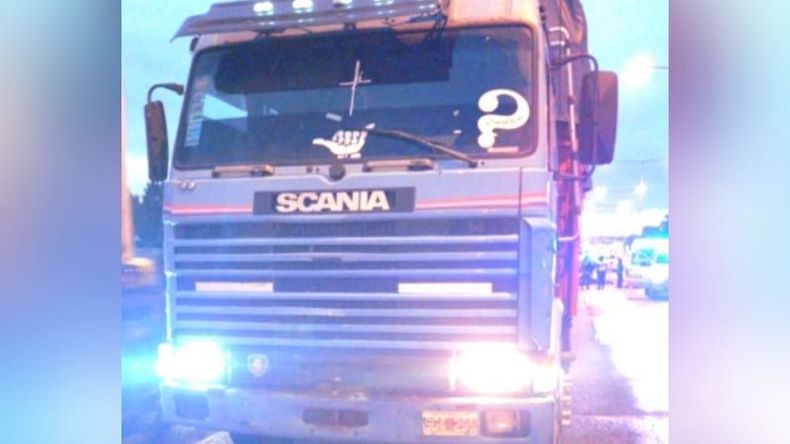 CAMIÓN. El Scania que chocó con la moto y provocó la muerte del motociclista. .
