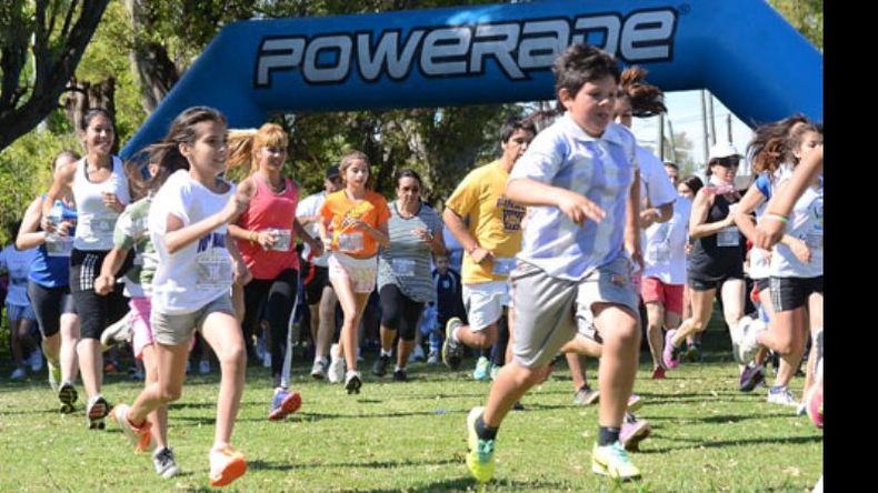 LARGADA DE 2014. Los organizadores esperan superar la cantidad de inscriptos del año pasado..