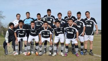 El último equipo de Pilar FC, con juveniles..
