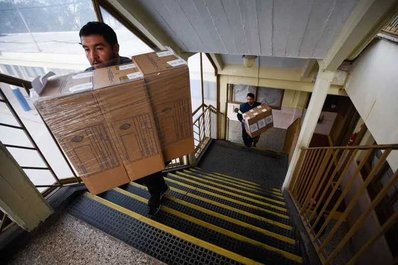 Carlos Bianco dio detalles del operativo electoral en la provincia, con 88.000 autoridades de mesa, 6.500 delegados y más de 6.500 escuelas habilitadas.