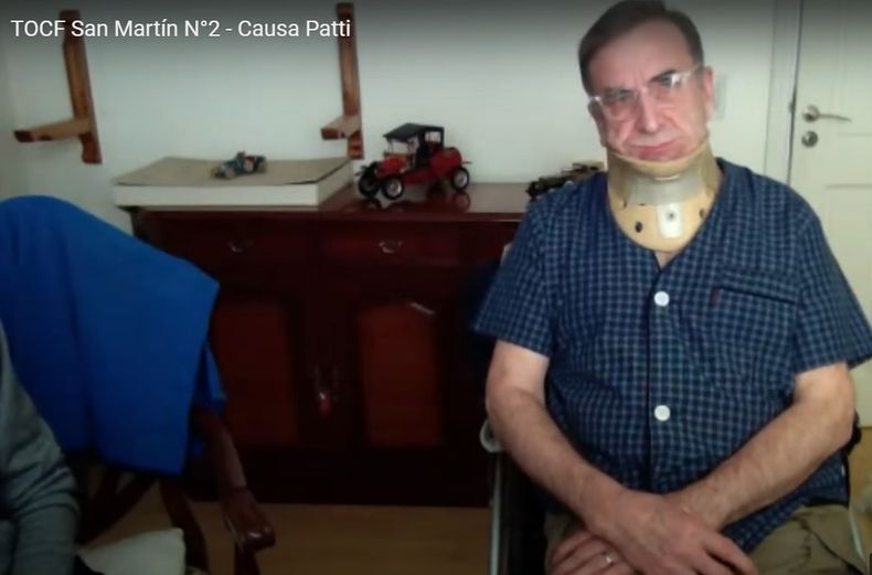 DOMICILIARIA. Patti asistió al juicio desde su casa, donde purga tres perpetuas.