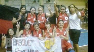 Las juveniles del Rojinegro sueñan con el título..