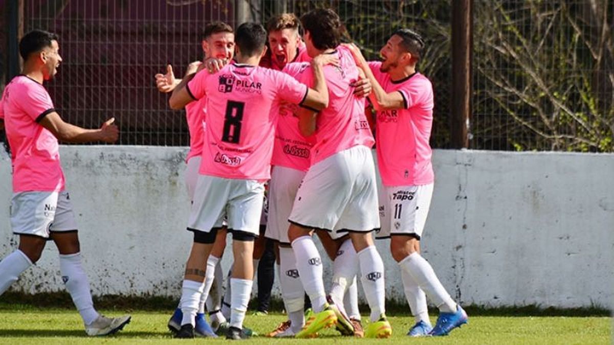 Berazategui goleó y sigue con chances en la Primera C