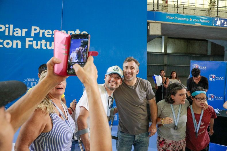 ENCUENTRO Achval comparti actividades sociales y deportivas