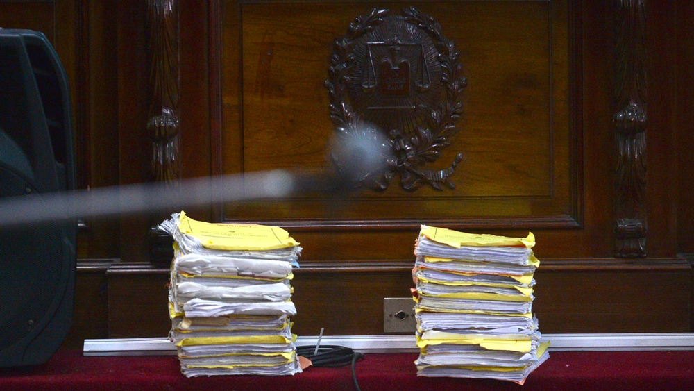 La Cámara de Lomas de Zamora dejó sin efecto la suspensión y cuestionó que una cautelar pudiera frenar una ley nacional de alcance general.