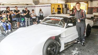 PREPARATIVOS. Santilli Pazos con el Chevrolet que conducirá en 2022..