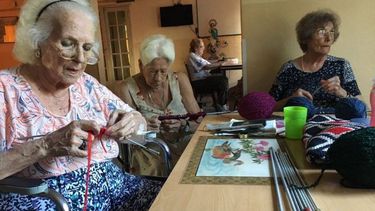 Las tejedoras del hogar de ancianos Silvio Braschi
