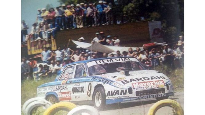 RECUERDO. El Ford número 9 del Vasco fue el primero en ganar..
