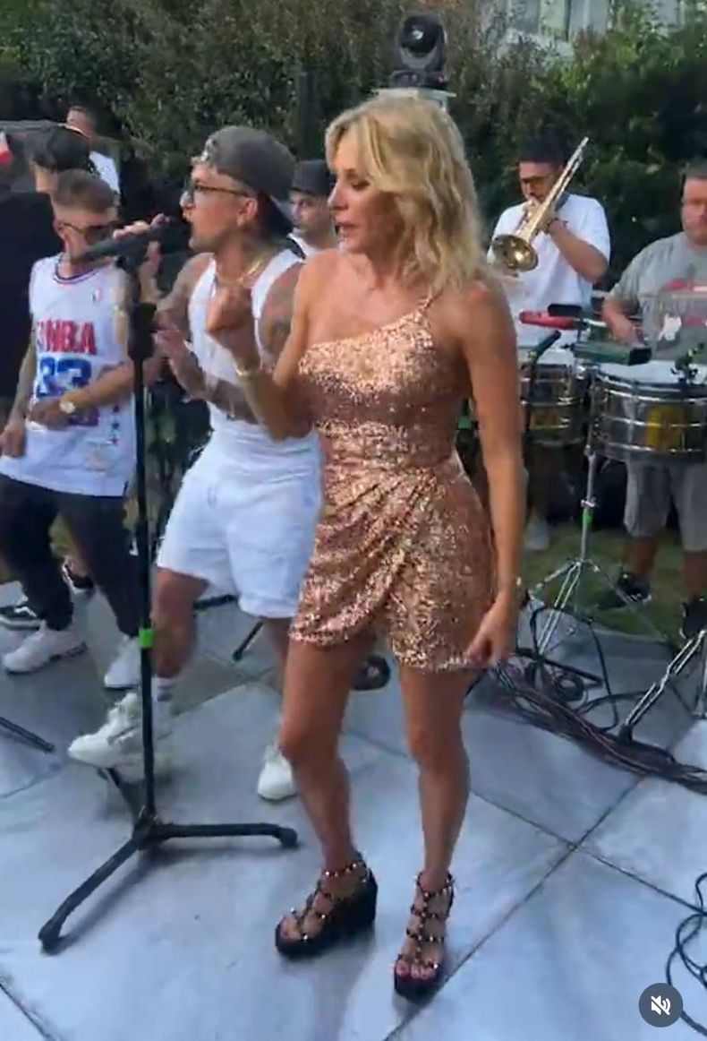 Yanina Latorre festejó sus 55 en su casa de Pilar con una gran fiesta.&nbsp;