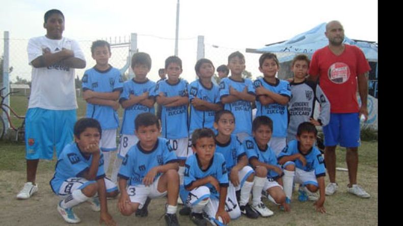 Con el 1-0, la 2004 del Poli se consagró en la categoría..