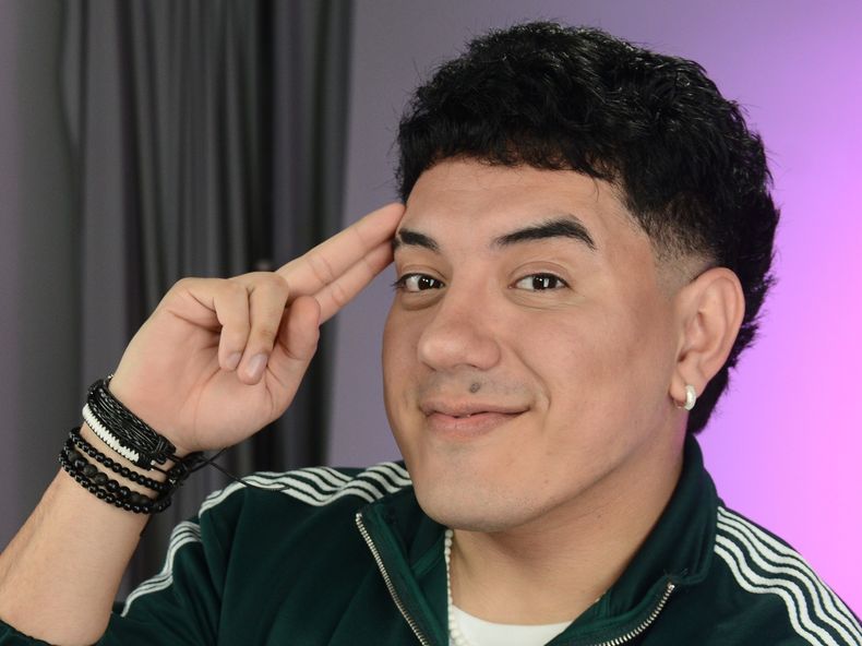 Iván Ramírez llega con sus imitaciones al Teatro Gran Pilar.