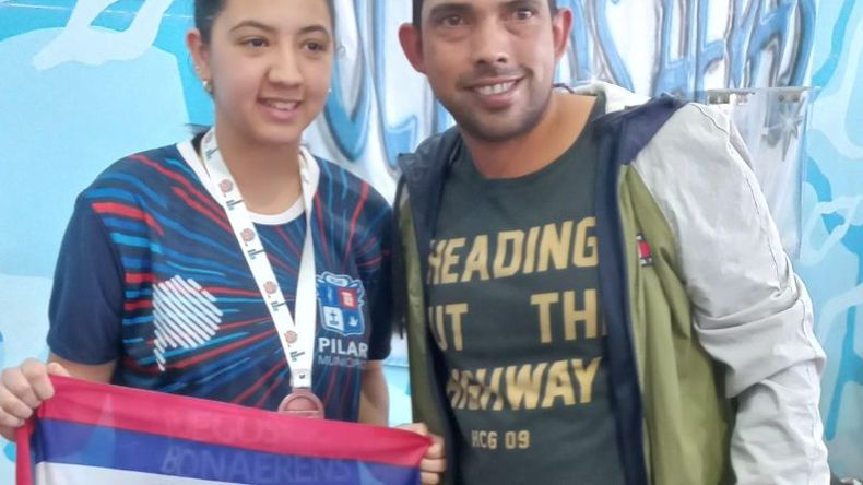 Jennifer Rojo, Medalla de Bronce en natación..