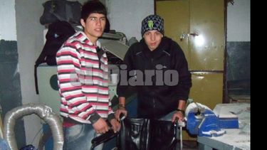 Alumnos también comenzaron a reparar las sillas del centro de rehabilitación..
