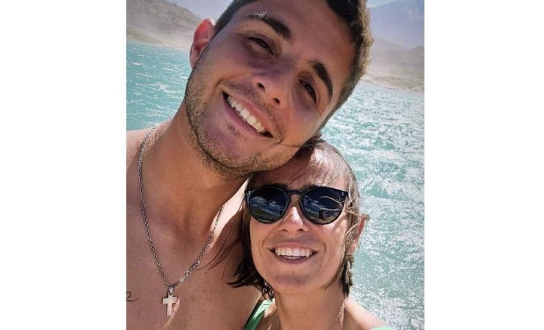 El tenista pilarense Santiago Rodríguez Taverna aprovechó la Navidad para blanquear su romance con su colega, Paula Ormaechea. Ambos se mostraron melosos en las redes sociales. Qué bien se portó Papá Noel este año, expresó el Duke junto a una foto con su novia.&nbsp;
