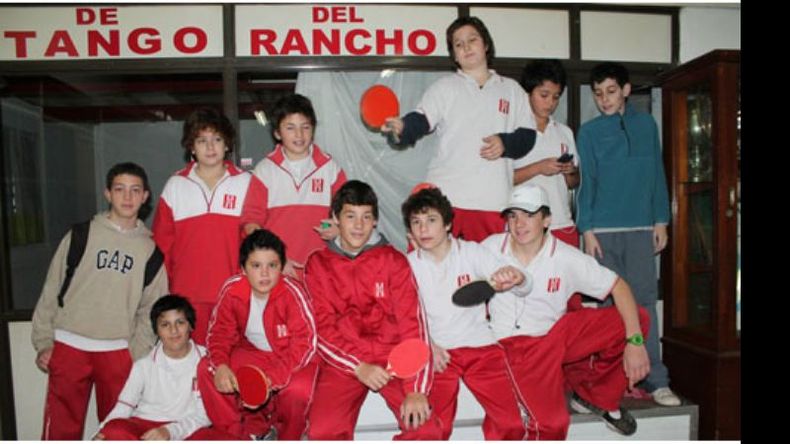 Los chicos que jugaron la etapa Local de Menores..