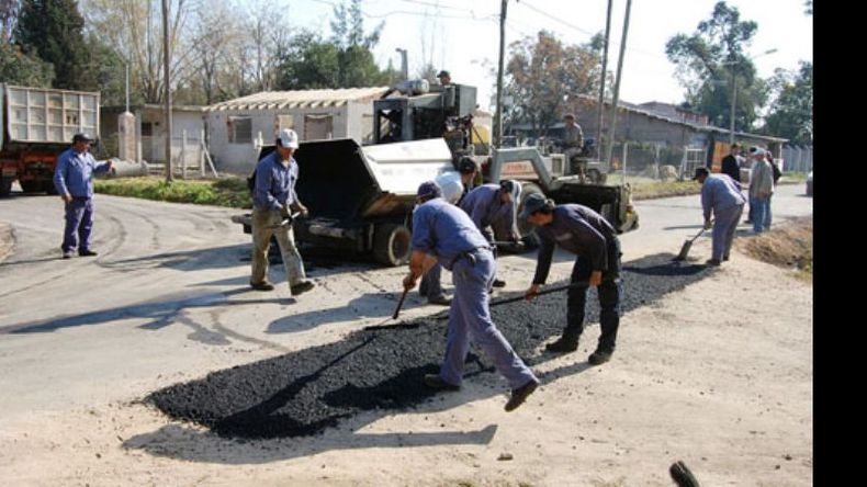 RESPIRO. Los trabajadores municipales cobraron noviembre..