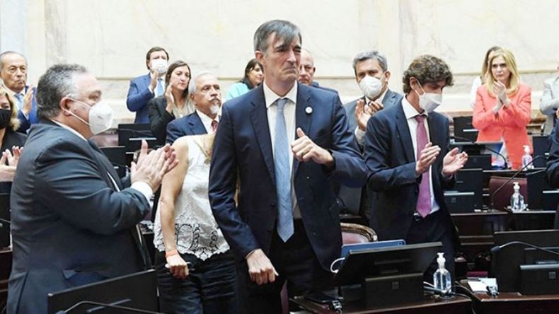 EMOTIVO. Esteban Bullrich renunció a su banca en el Senado porque padece ELA..
