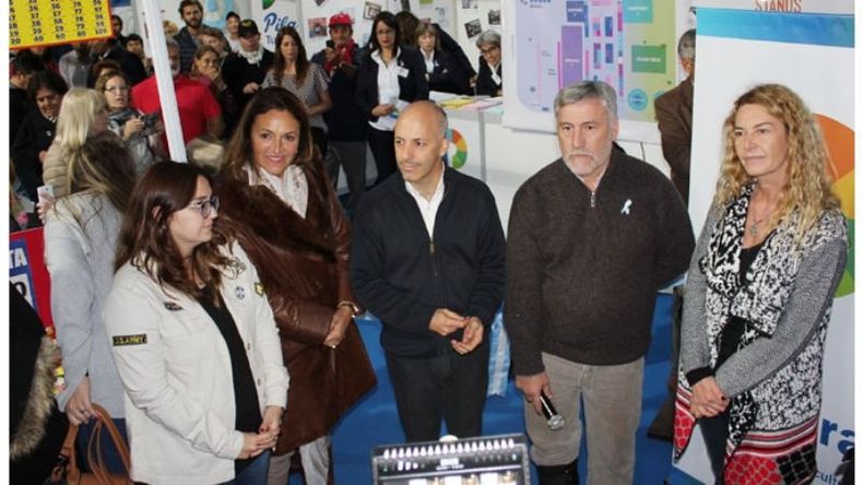CANDIDATAS. Bortule, Campagnoli y, a la derecha, Leguizamón..