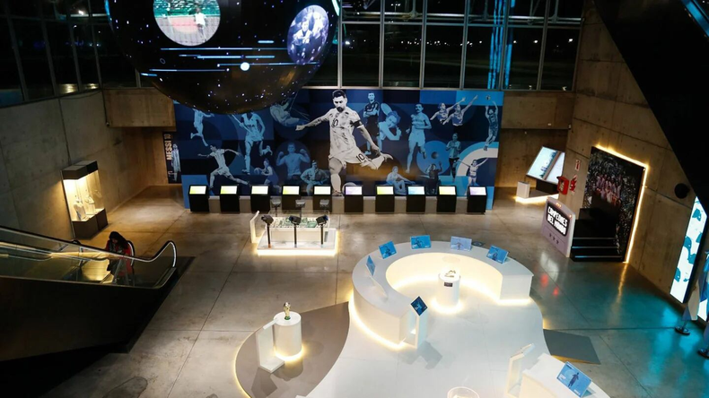 Galerías del Espacio Messi. (Infobae)..png
